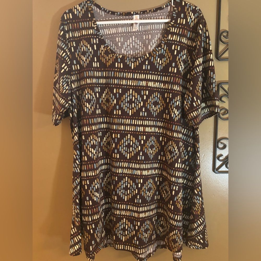 Lularoe Aztec Brown and Cream Perfect Tunic Tee  2XL EUC